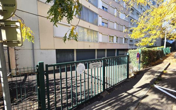 Stationnement à vendre