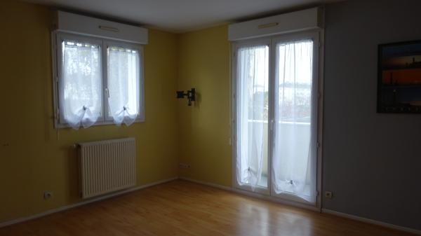 SAINT NAZAIRE OUEST T2 45m2 TRES BON ETAT AVEC PARKING EXTER