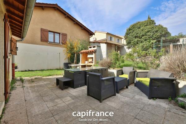 SOUCIEU EN JARREST - Maison individuelle de 100m² avec garage