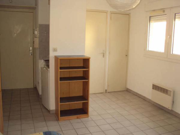Appartement 1 pièce                                        - 38000 Grenoble Réf : 5132