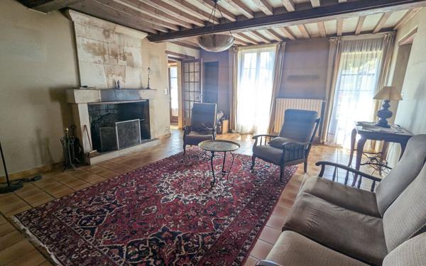 Maison à vendre    8 pièces • 235 m2 Mathieu