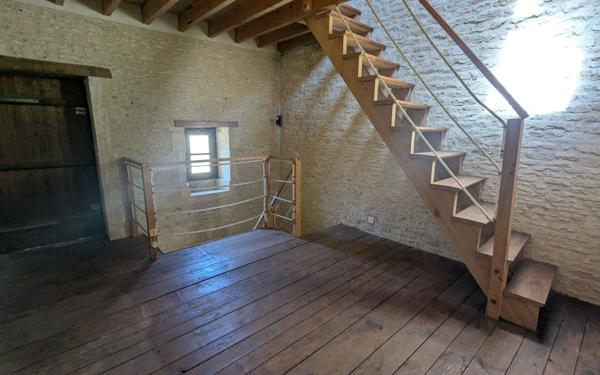 Maison à vendre    8 pièces • 235 m2 Mathieu