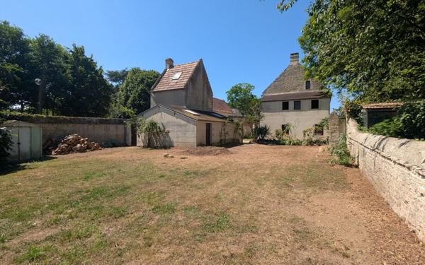 Maison à vendre    8 pièces • 235 m2 Mathieu