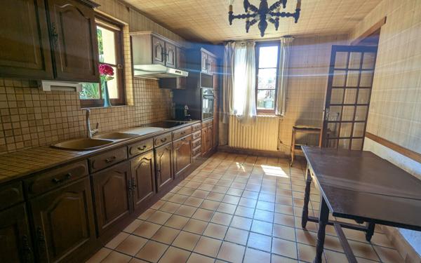 Maison à vendre    8 pièces • 235 m2 Mathieu