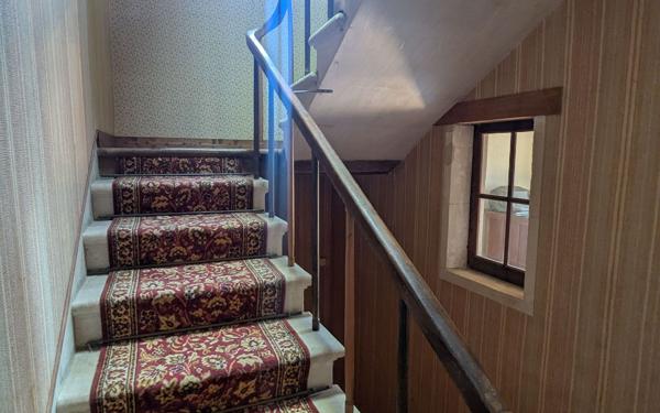 Maison à vendre    8 pièces • 235 m2 Mathieu