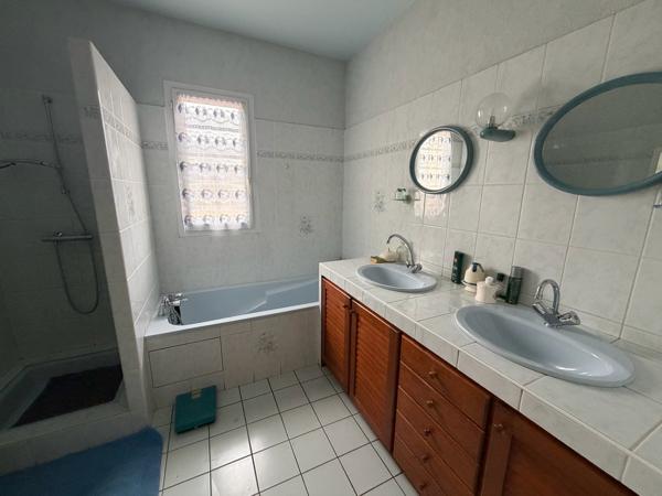 pavillon plain pied centre bourg