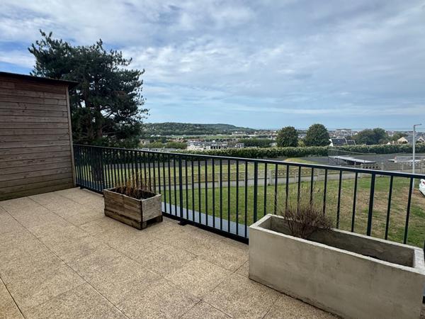 Appartement 2 pièces avec terrasse et parking - vue mer - TROUVILLE SUR MER