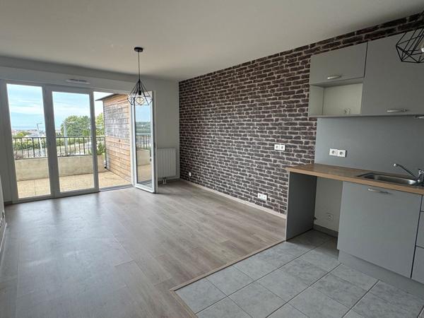 Appartement 2 pièces avec terrasse et parking - vue mer - TROUVILLE SUR MER