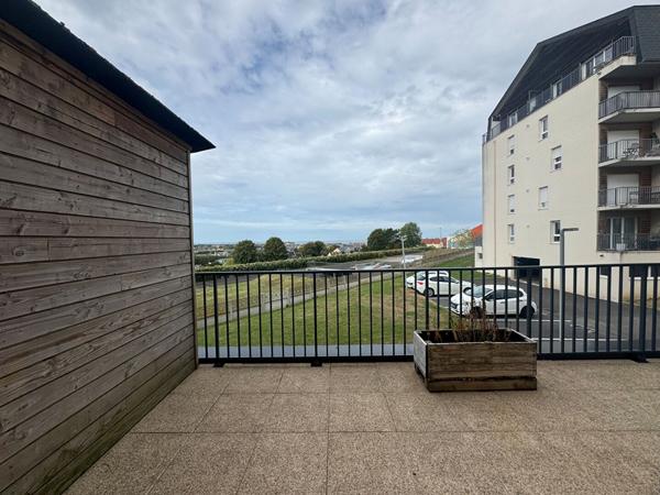 Appartement 2 pièces avec terrasse et parking - vue mer - TROUVILLE SUR MER