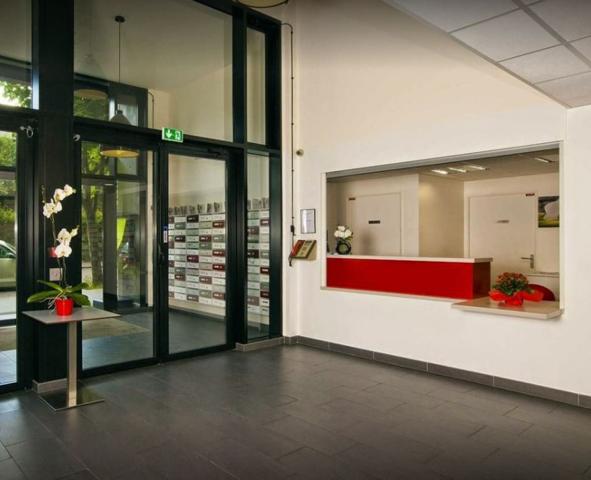 INVESTISSEMENT LOCATIF  ASNIERES SUR SEINE  Résidence étudiante Les Estudines Sarah Bernhardt - 5.73 % de rentabilité