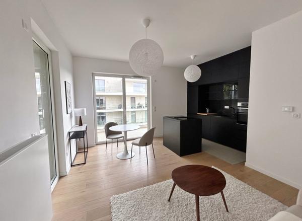 APPARTEMENT MEUBLE 1 CHAMBRE + PARKING