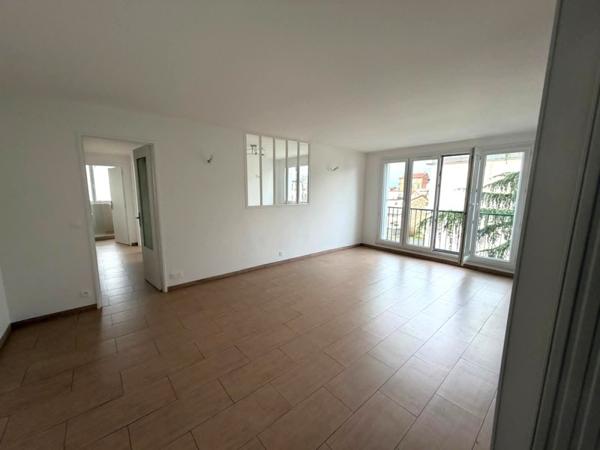 Appartement à vendre |  Colombes |  3 pièces | 64,1 m²