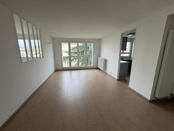 Appartement à vendre |  Colombes |  3 pièces | 64,1 m²