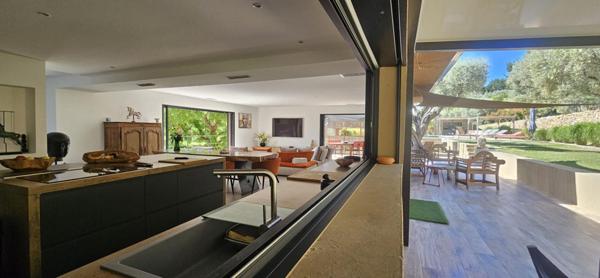 VILLA Sanary Sur Mer 230 m2