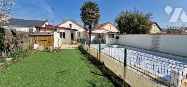 Maison à vendre à Thouars (79100) en Deux-Sèvres (79)

À vendre, maison située à Thouars, cod...