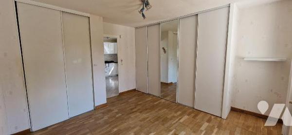 Maison à vendre à Thouars (79100) en Deux-Sèvres (79)

À vendre, maison située à Thouars, cod...