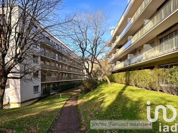 Appartement 3 pièces de 65 m² à Versailles (78000)