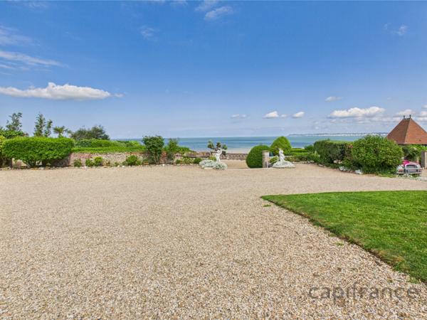 À vendre – Charmant appartement rénové à Villerville, entre Trouville et Honfleur