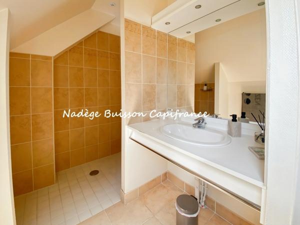 Investissement locatif clé en main - 4 suites indépendantes à deux pas d'OMAHA BEACH - Colleville-sur-Mer