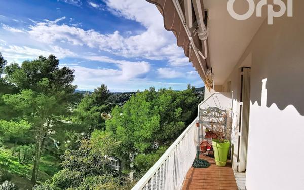 Appartement à vendre    4 pièces •  Toulon