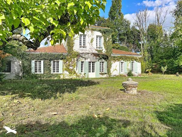 Maison à vendre 783 000 € Eysines 8 p 250 m² DPE D