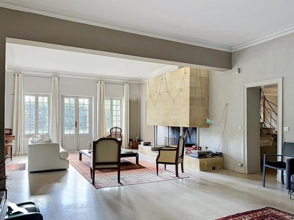 Maison à vendre 783 000 € Eysines 8 p 250 m² DPE D