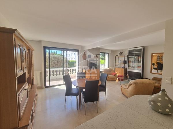 Appartement Neuilly Sur Marne  5 pièce(s) 107 m2