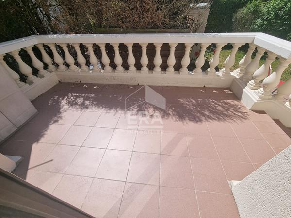 Appartement Neuilly Sur Marne  5 pièce(s) 107 m2