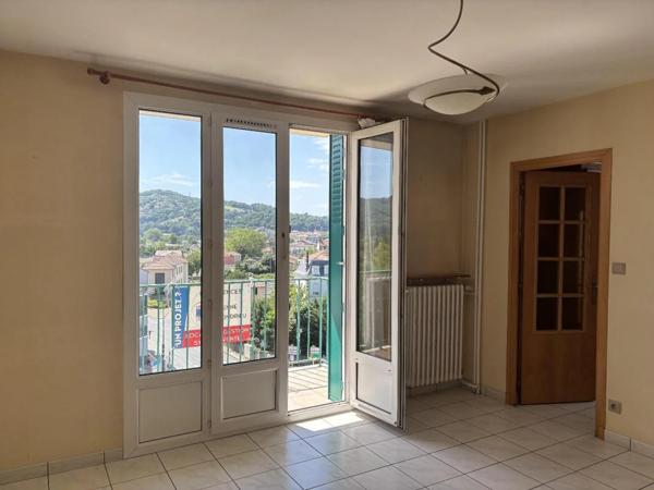 Appartement à louer à Condrieu (69420)