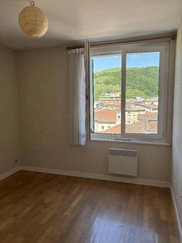 Appartement à louer à Condrieu (69420)