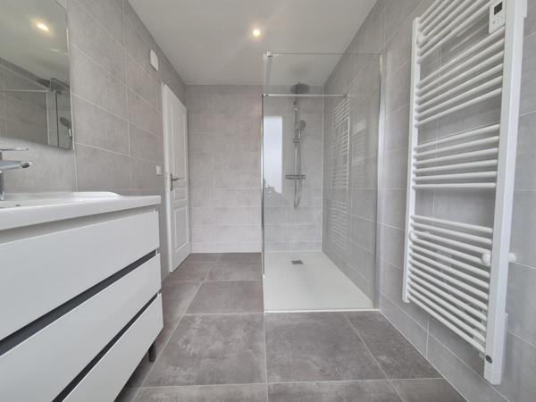 ROYAN - QUARTIER DU PARC - 250 M PLAGE - MAISON 3 CHAMBRES AVEC JARDIN ET GARAGE