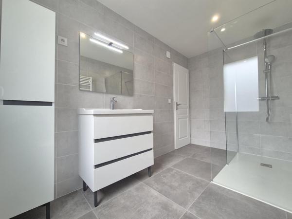 ROYAN - QUARTIER DU PARC - 250 M PLAGE - MAISON 3 CHAMBRES AVEC JARDIN ET GARAGE