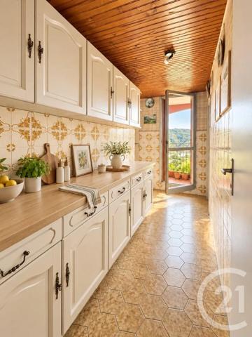 Appartement F5 à vendre  5 pièces - 95,55 m 2   CARROS  - 06