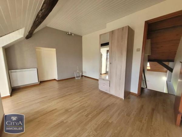 Appartement à louer 2 pièces 42.1m² Montierchaume (36130)
