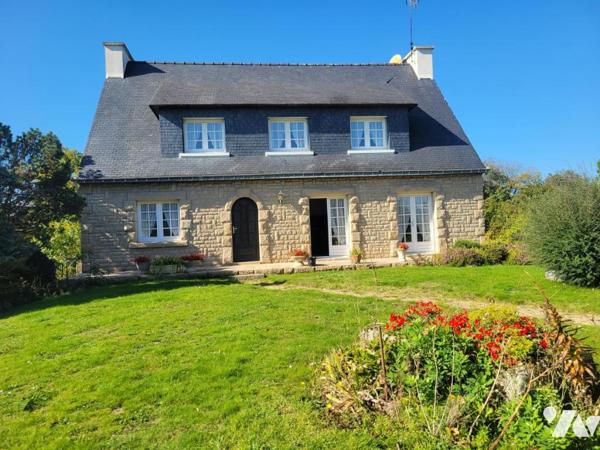 Maison familiale de caractère – Proche centre-ville et commodités