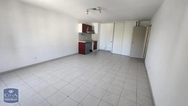 Appartement à louer 2 pièces 48.06m²
