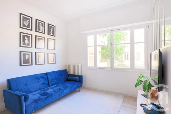 Appartement F2 à vendre  2 pièces - 31 m 2   ANTIBES  - 06