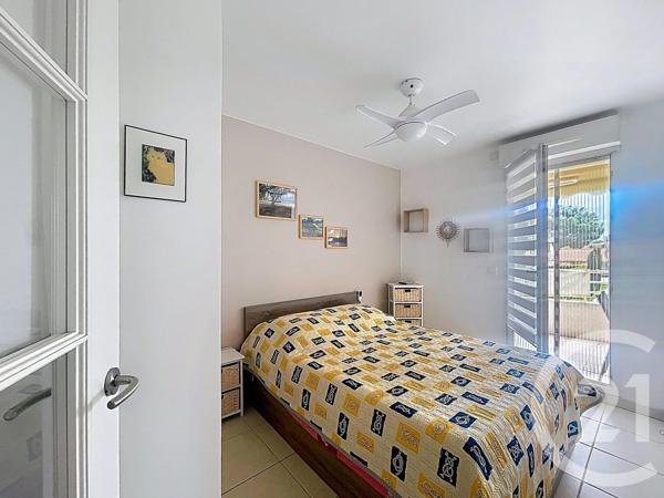 Appartement F2 à vendre  2 pièces - 31 m 2   ANTIBES  - 06