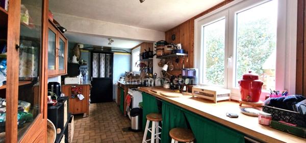 A vendre-Douarnenez- Maison année 30-Garage-sous-sol-jardin