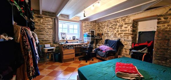 A vendre-Douarnenez- Maison année 30-Garage-sous-sol-jardin