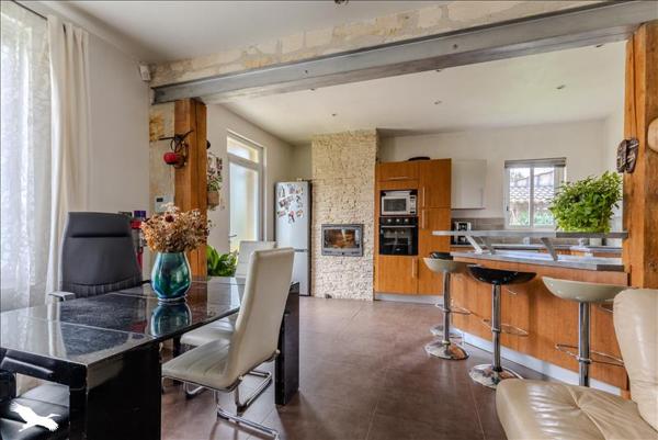 Maison à vendre |  Ambarès-et-Lagrave |  5 pièces | 127 m²