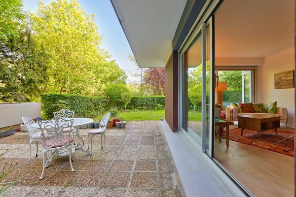 SEVRES QUARTIER CROIX BOSSET - APPARTEMENT AVEC JARDIN 595 000 € **  - Référence  562-S
