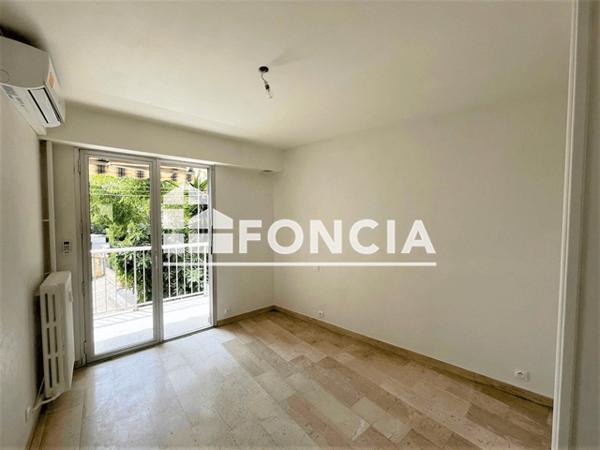 Location Appartement 2 pièces 59.24 m² - 56 RUE DAILLON Toulon 83000