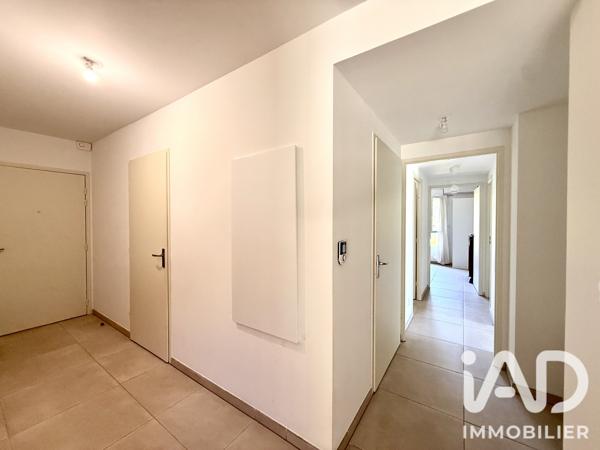 Appartement à vendre 4 pièces 84,38 m² Cogolin