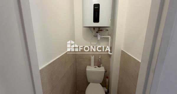 Location Studio 44.5 m² - Lamanon 13113