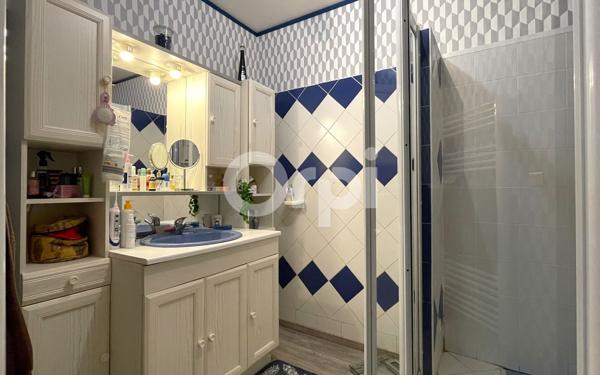 Maison à vendre    6 pièces •  Sylvains-les-Moulins