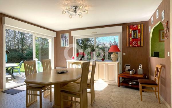 Maison à vendre    6 pièces •  Sylvains-les-Moulins