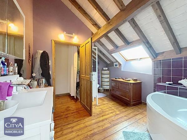 Appartement à vendre 5 pièces 162m² Voglans (73420)
