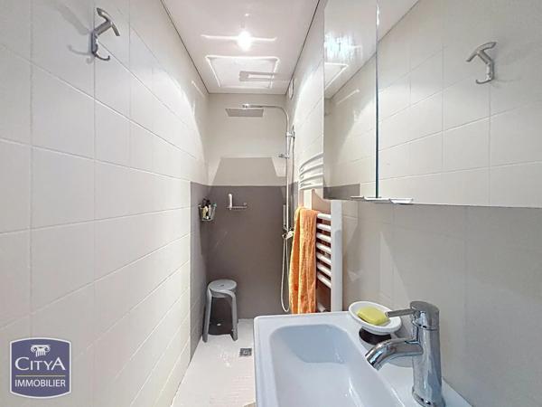 Appartement à vendre 5 pièces 162m² Voglans (73420)