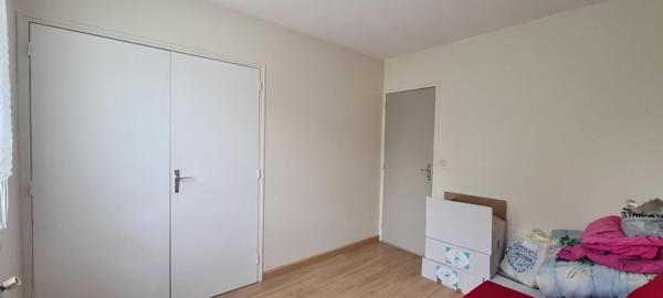 Maison Gorges 4 P . 3 Chs . 84.7 M² . Garage . T 545 M² . Terrasse